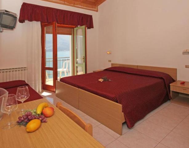Hotel Augusta Garnì - Camera Matrimoniale/Doppia con Letti Singoli con Balcone - 6