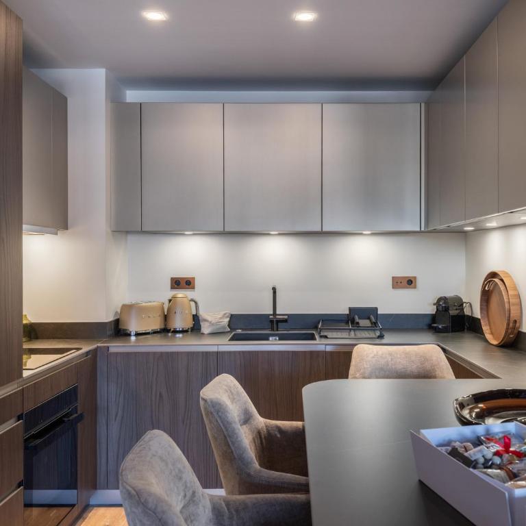 Nouveau 86m² à Courchevel 1850 - Ski-in/Ski-out, 4 adultes et 2 enfants - FR-1-564-108 - Apartamento - 2