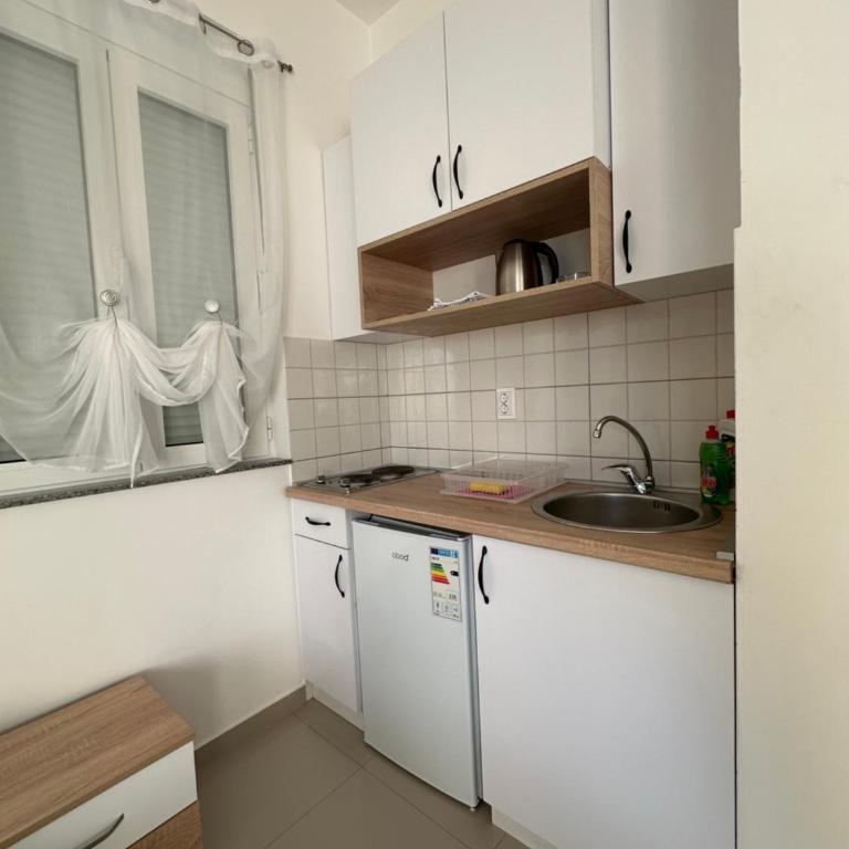 ApartBrajovic67 - Apartment with Sea View - 3