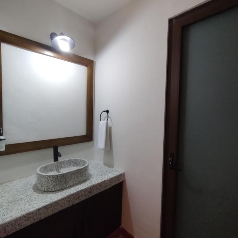 Lidia Anturios Suites - Habitación Doble con balcón - 3