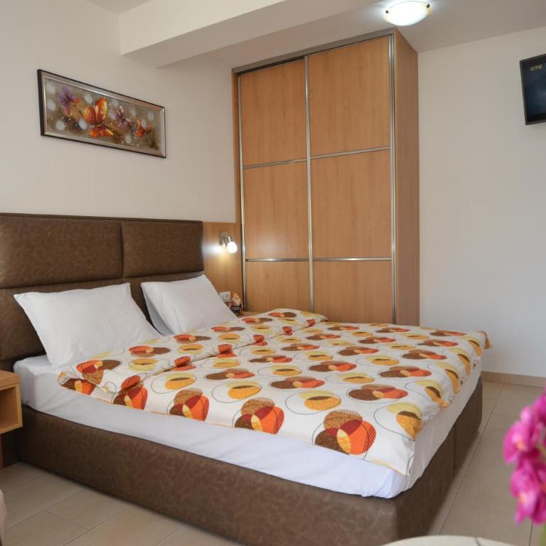 Apartments Ivanović - Studio with Balcony - 10