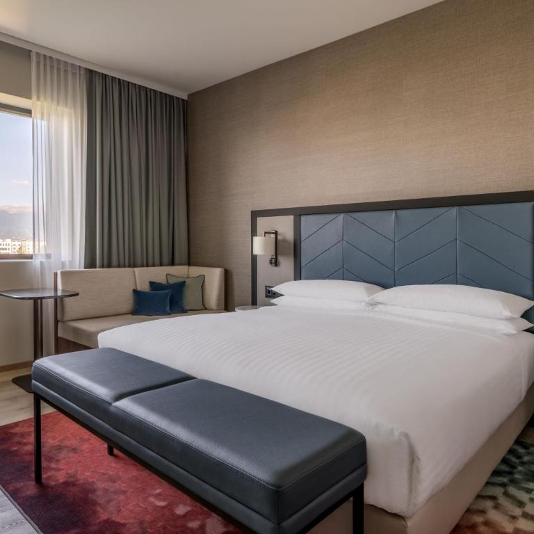Geneva Marriott Hotel - Chambre Lit King-Size Premium - 2