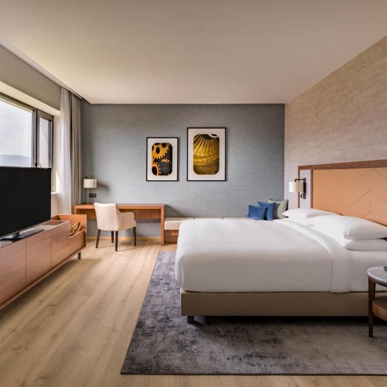 Geneva Marriott Hotel - Suite Junior Lit King-Size - Niveau Club - 5