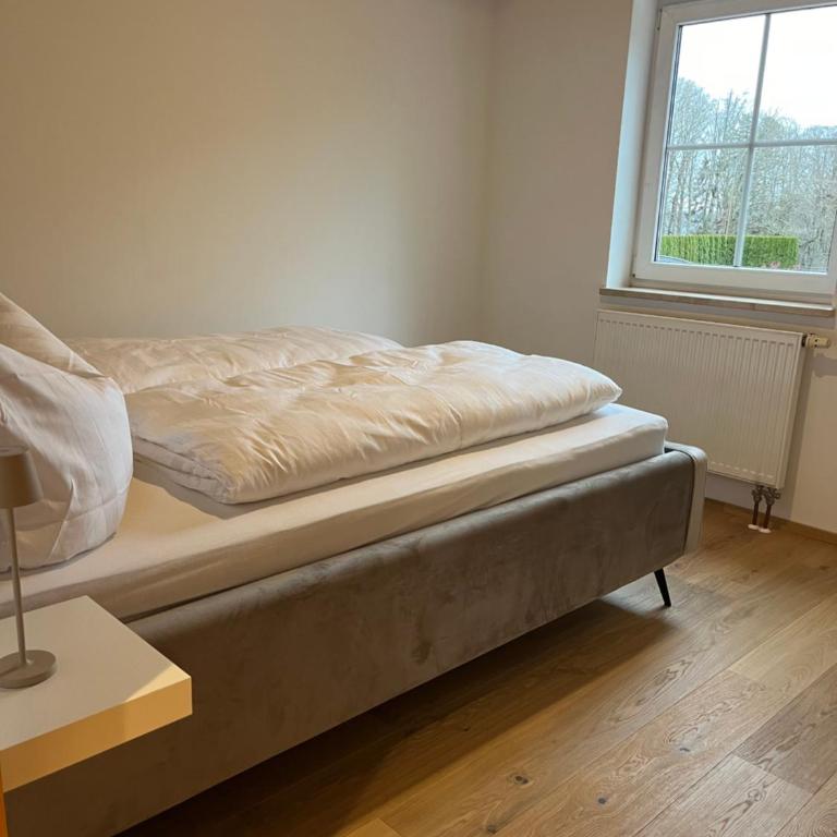 Gut Buchenhof - Apartment mit 1 Schlafzimmer, Balkon und Bergblick - 12