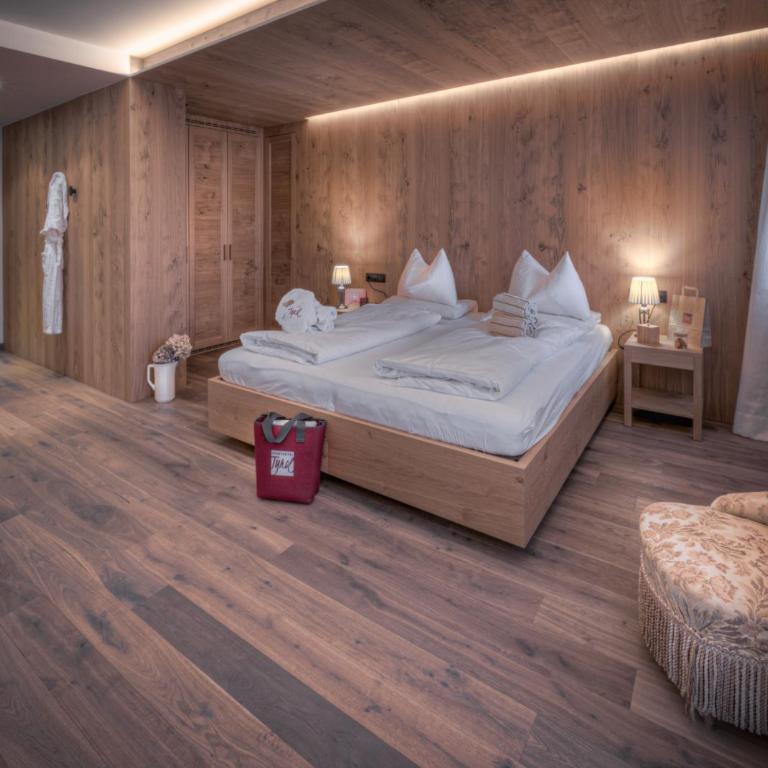 Il Tyrol - Large Double Room - 7