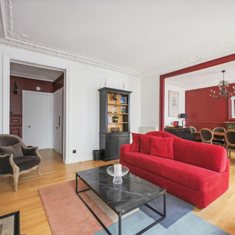 Séjours Parisiens / Suite Le Royal / 4* - Appartement 2 Chambres - 4