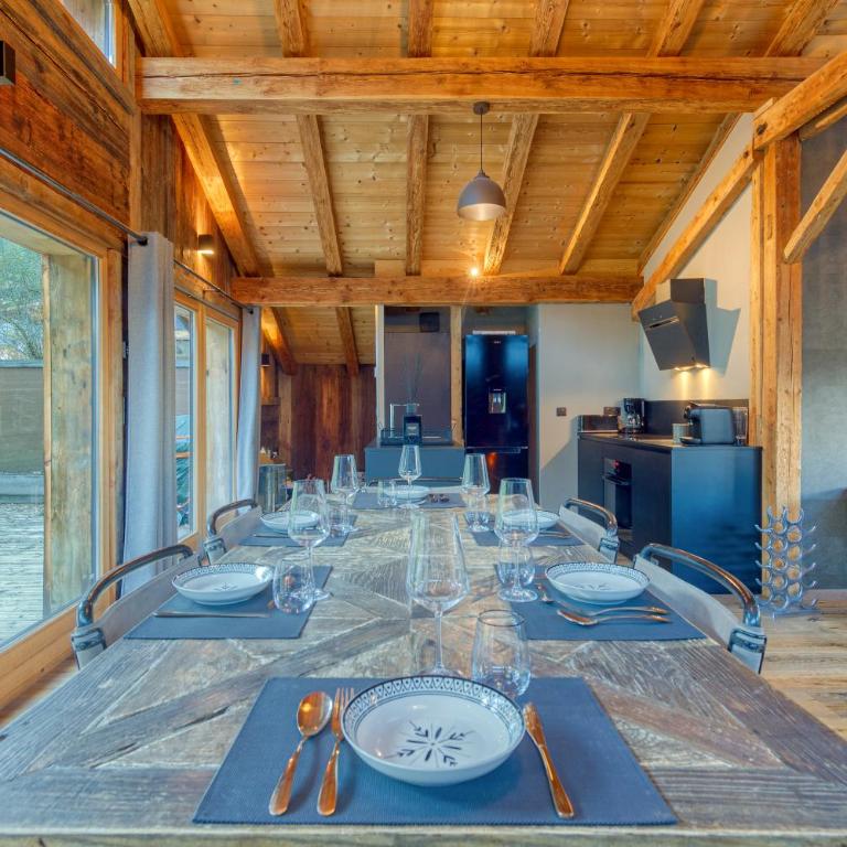 A 2 min du télécabine Chalet de charme 4 étoiles - Chalet 3 Chambres - 6