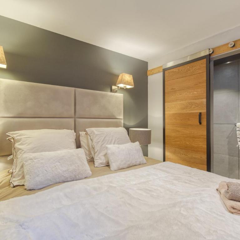A 2 min du télécabine Chalet de charme 4 étoiles - Chalet 3 Chambres - 12
