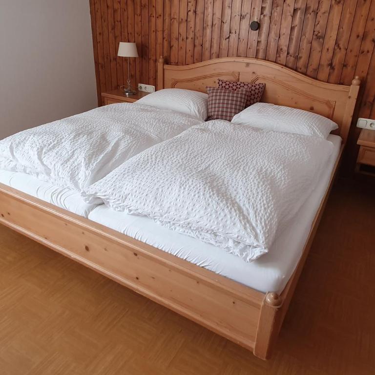 Neufangbauer, Familie Sabine und Peter Hauser - Doppelzimmer mit Bergblick - 8