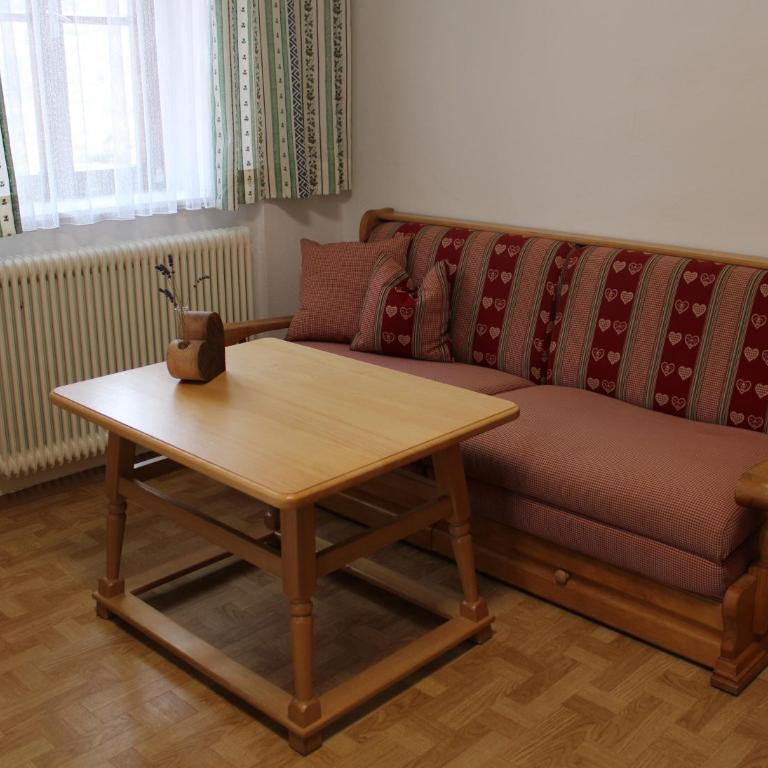 Neufangbauer, Familie Sabine und Peter Hauser - Familienzimmer mit Bergblick - 7