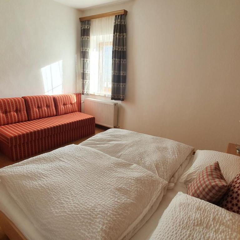 Neufangbauer, Familie Sabine und Peter Hauser - Doppelzimmer mit Bergblick - 7