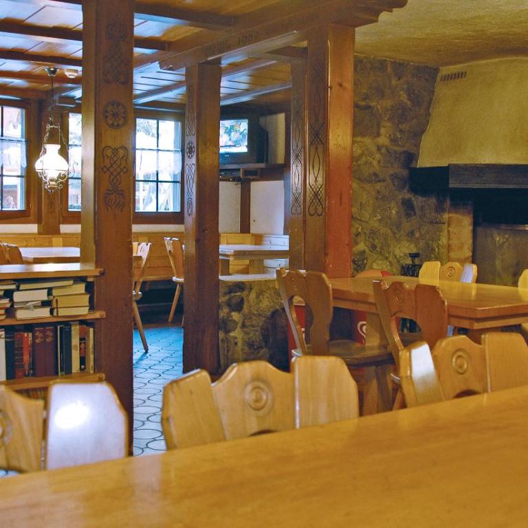 Camping Jungfrau - Zweibettzimmer Hostel mit Gemeinschaftsbad - 1
