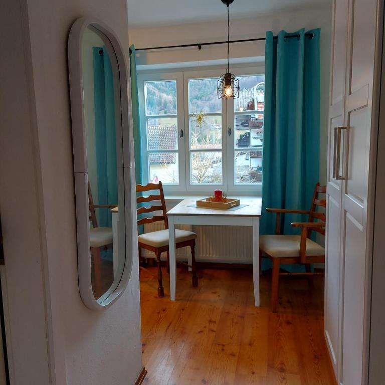Ferienwohnungen Schneiderhäusl inkl. Chiemgaukarte - Apartment mit Balkon - 2