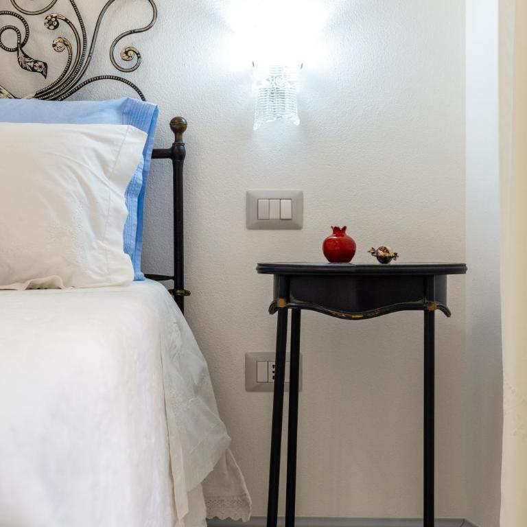 MCH Marina Charming House - Elegant Stay in Cagliari - Appartamento con 1 Camera da Letto - 40