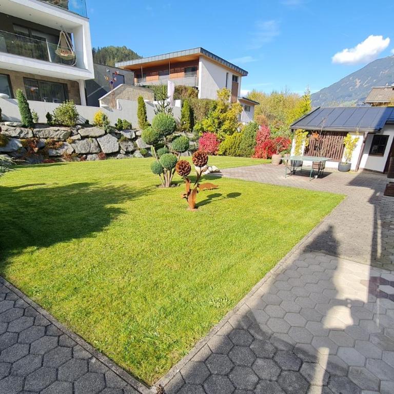 Zillertal Center Apartment Villa - Three-Bedroom Apartment - 7