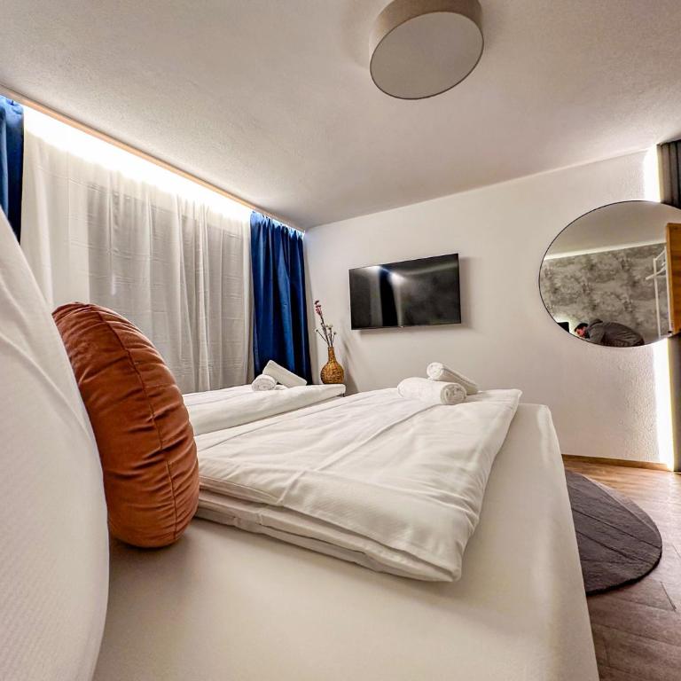 Zillertal Center Apartment Villa - Three-Bedroom Apartment - 14