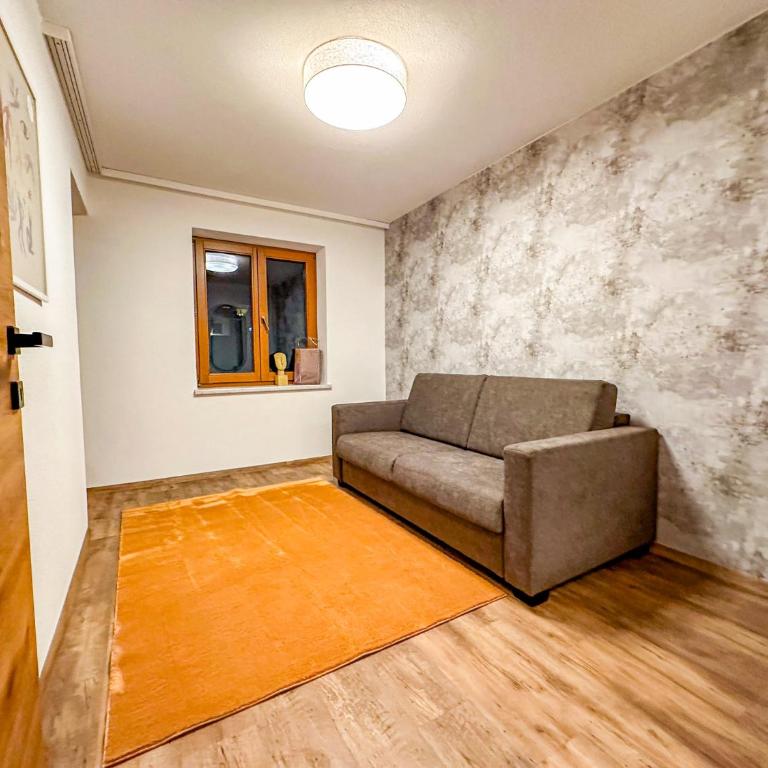 Zillertal Center Apartment Villa - Three-Bedroom Apartment - 20