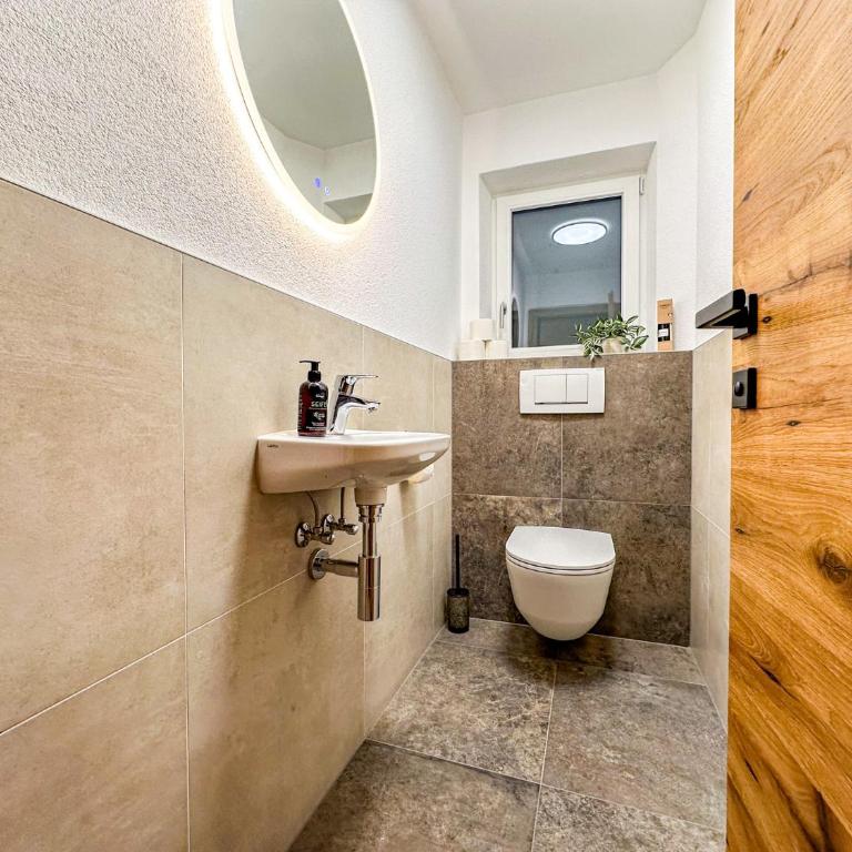 Zillertal Center Apartment Villa - Three-Bedroom Apartment - 27