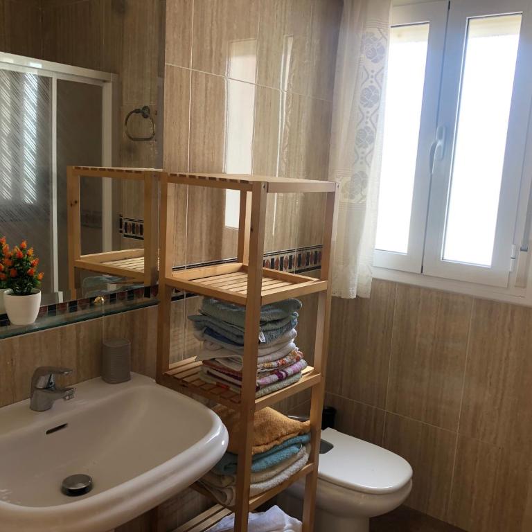 Villa Casa Rosi, vistas al mar, piscina privada y AA - Casa de 3 dormitorios - 51