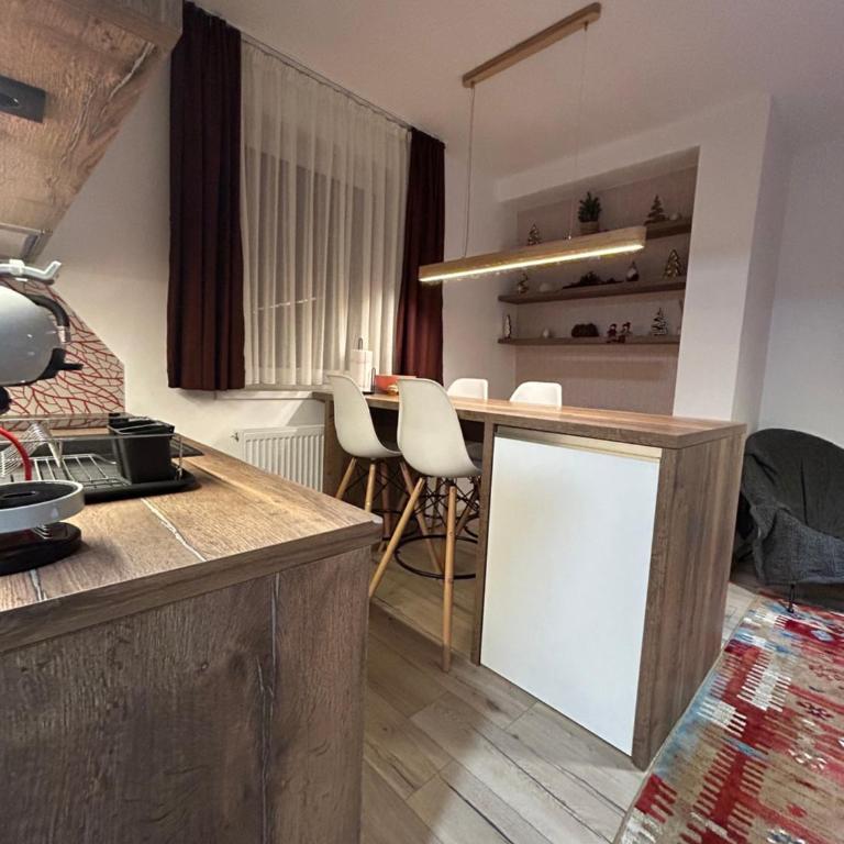 Snow Pine - Apartment with Mountain View - 6