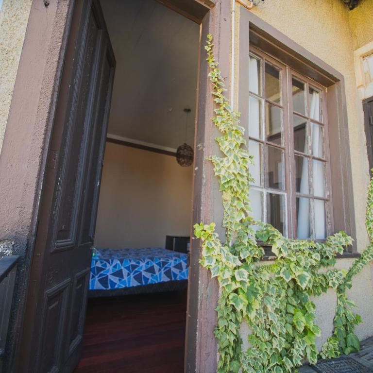 Viña City Hostel II - Double Room with Private Bathroom - 1
