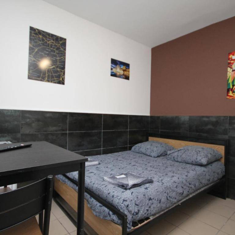 07 - Chambre proche Paris et Transports avec TV WIFI - Camera Matrimoniale - 2