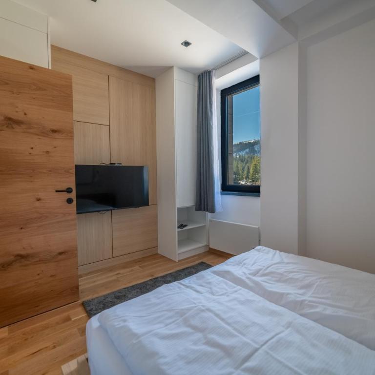 Lux apartment Zlatni Javor Jahorina - Three-Bedroom Apartment - 33