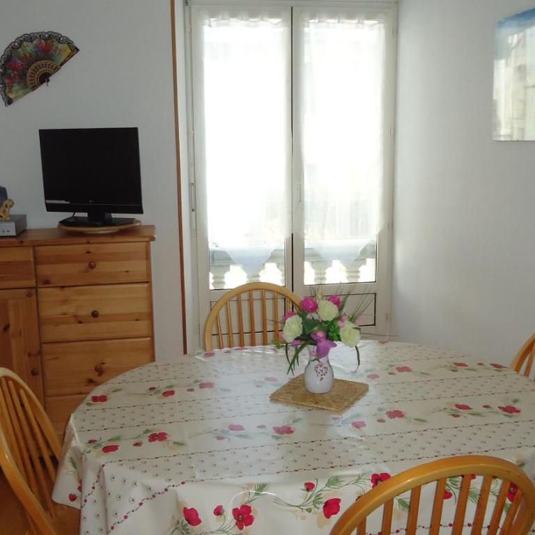 T2 Luchon Centre 5 nuits minimum - Appartement 1 Chambre - 2
