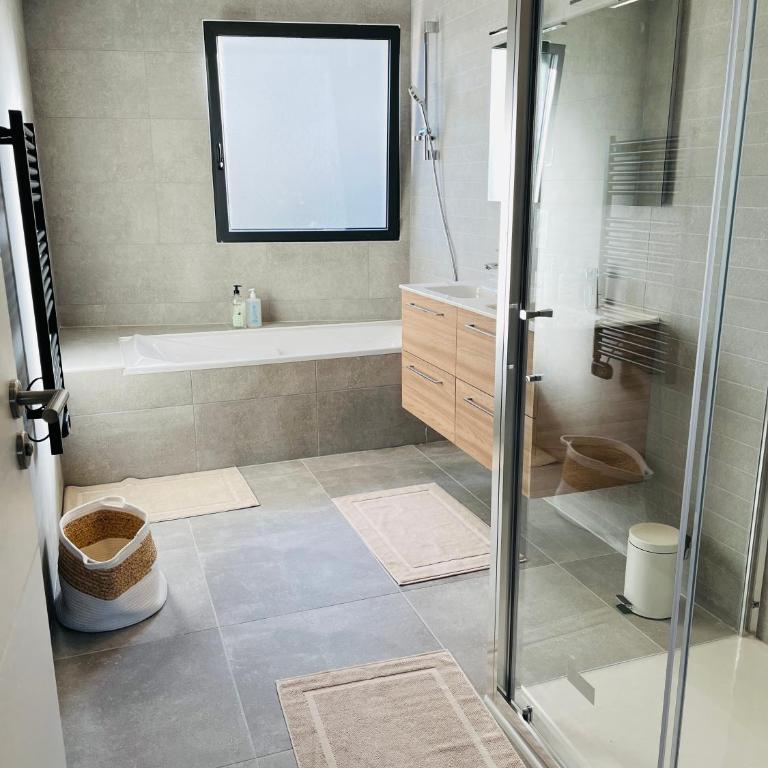 Maison neuve 3 chambres Nantes - confort pour famille & amis, wifi, parking - Haus mit 3 Schlafzimmern - 9