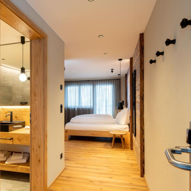 Mountain Lodge - Deluxe Doppelzimmer mit Balkon - 6