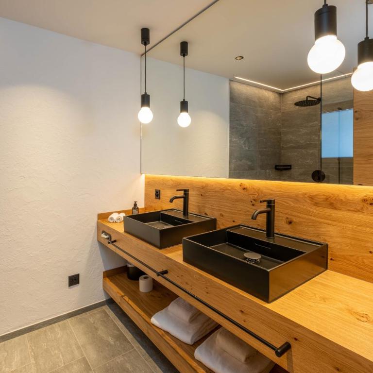 Mountain Lodge - Deluxe Doppelzimmer mit Balkon - 9