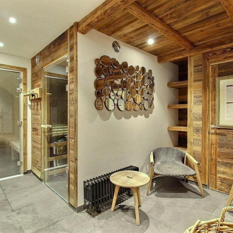 ARC 1950 - Appartement 5 personnes - ski aux pieds - Sauna, Hammam, Jacuzzi - One-Bedroom Apartment with Balcony and Mountain View - 17