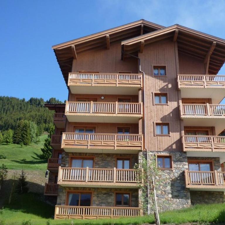 Beau 3 pièces avec 2 salles de bains - Piscine et Garage - Appartement 2 Chambres - 11