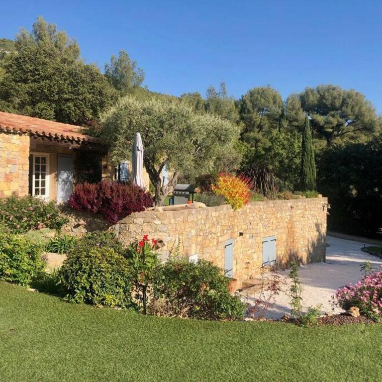 Magnifique Maison avec Jardin et Piscine Vue Mer - Villa - 4