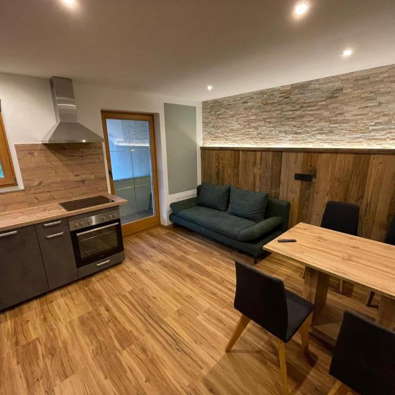 Camping Inntal - Apartment mit Balkon - 1