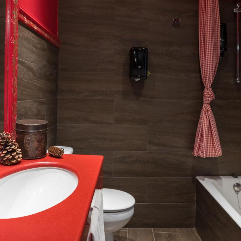 Hotel Aran La Abuela - Habitación Cuádruple (4 adultos) - 11