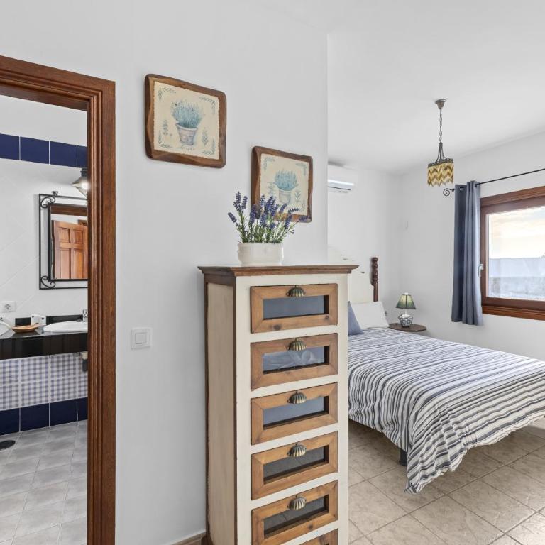 Villa Bezanilla - VipVipVillas - Villa with Private Pool - 25