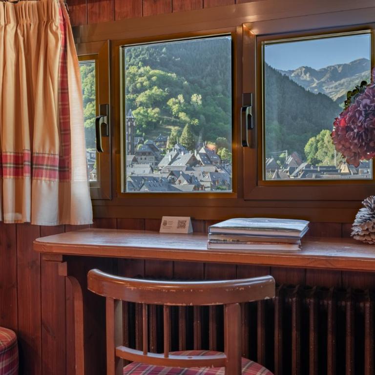 Hotel Aran La Abuela - Habitación Familiar (2 adultos y 2 niños) - 7