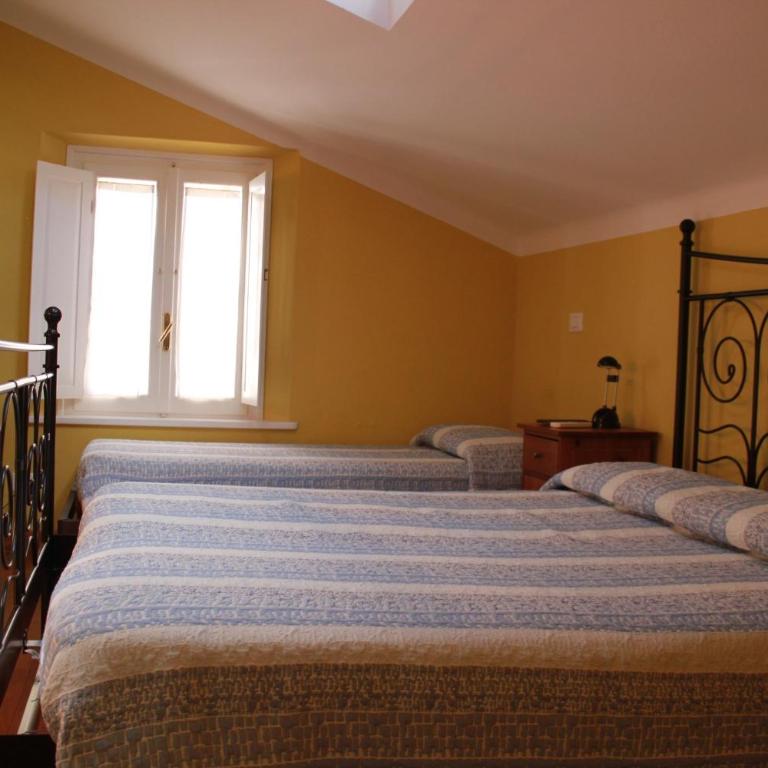 B&B Al Borgo - Camera Tripla con Bagno Privato - 3