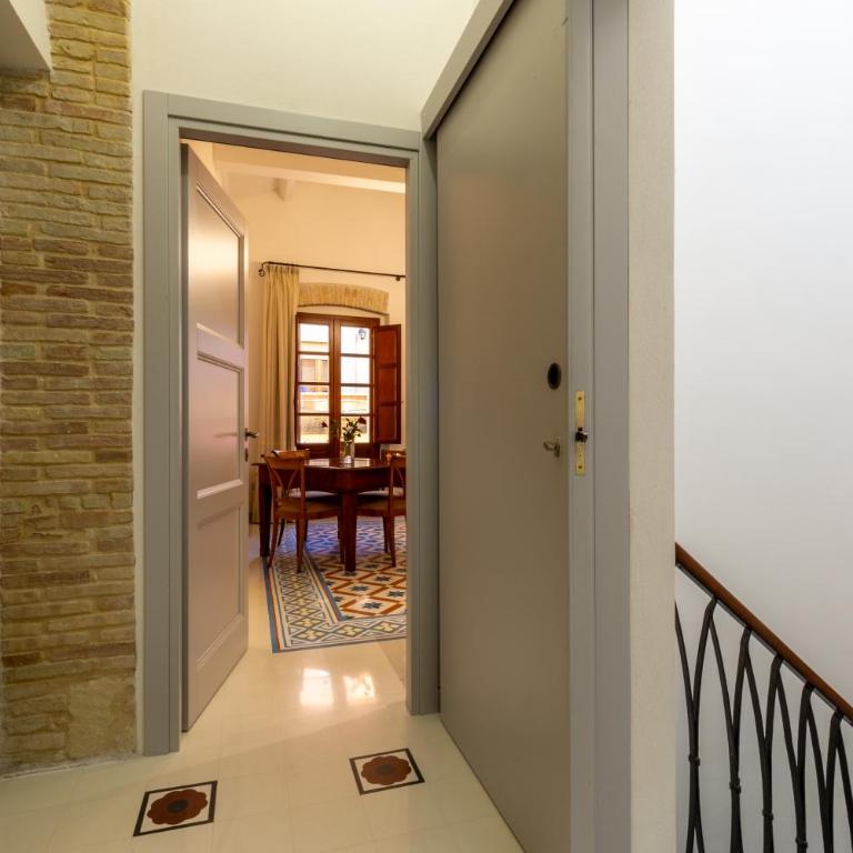 MCH Marina Charming House - Elegant Stay in Cagliari - Appartamento con 1 Camera da Letto - 2