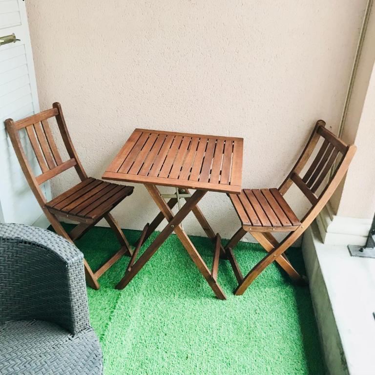 Disney cosy lounge - Two-Bedroom Apartment - 2