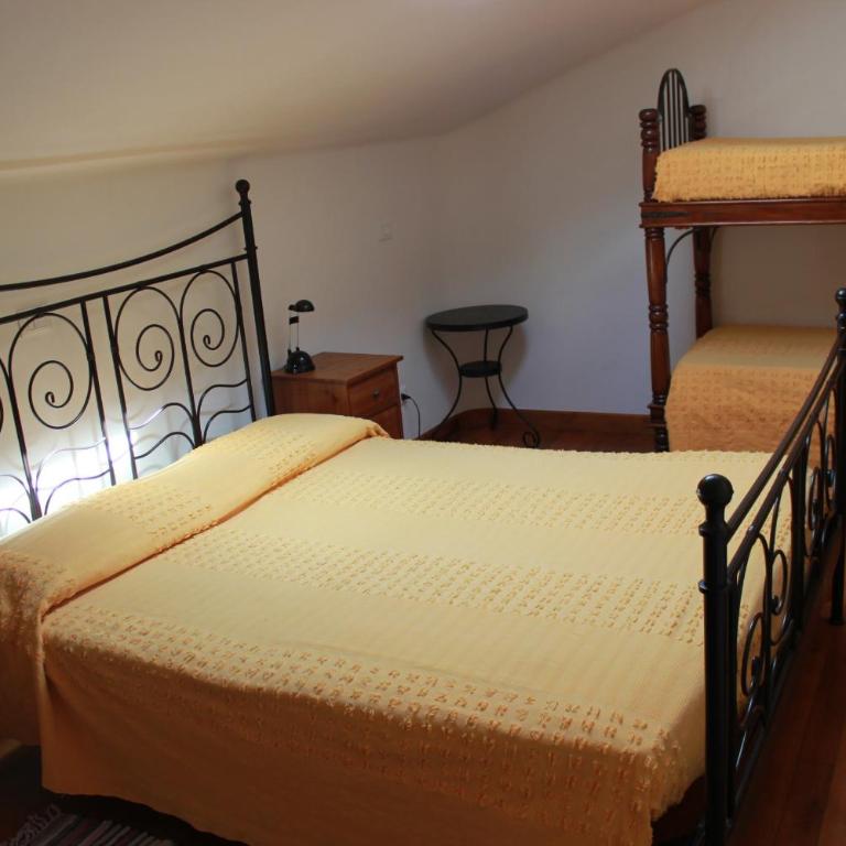 B&B Al Borgo - Camera Quadrupla con Bagno in Comune - 6