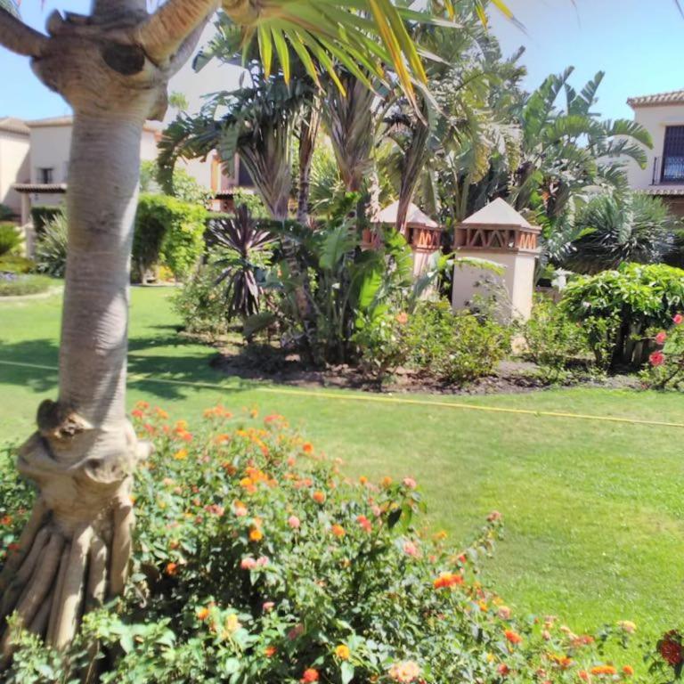 Luxury Two Bedroom Apartment in quiet neighborhood - Two-Bedroom Apartment - 15