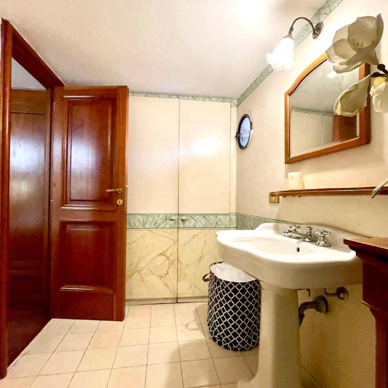 Colosseum Luxury Apartment - Appartamento con 3 Camere da Letto - 34