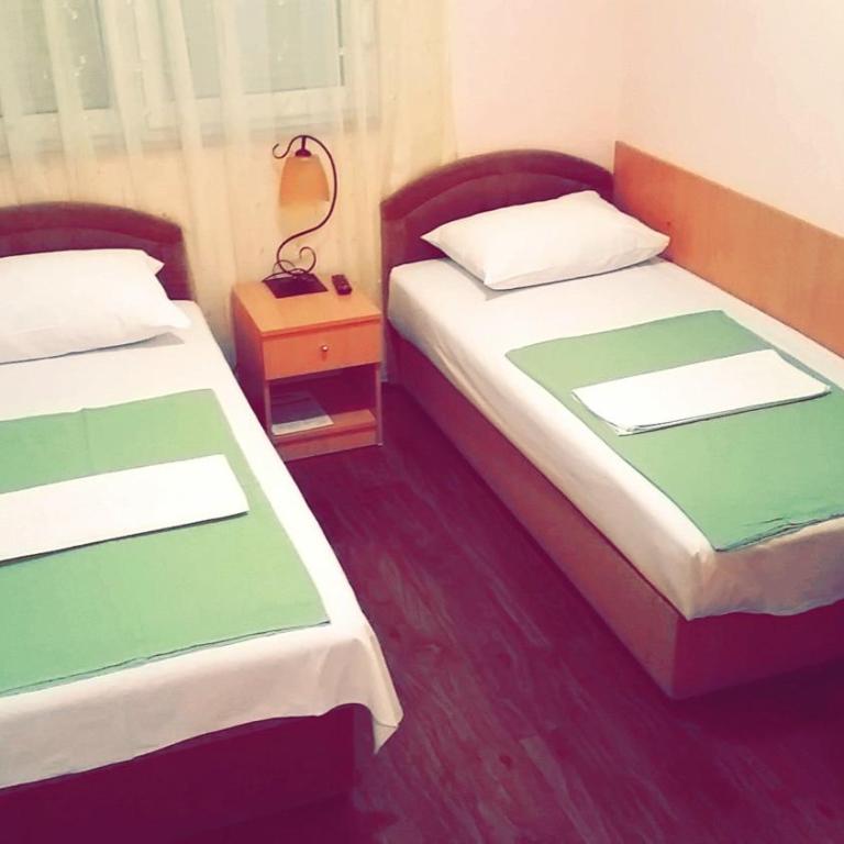 Motel Aura - Double or Twin Room - 2