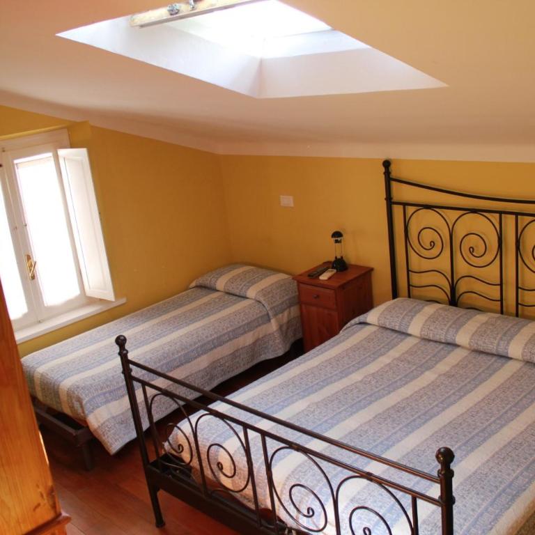 B&B Al Borgo - Camera Tripla con Bagno Privato - 1