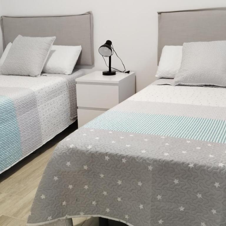 Apartamento Agradables 3 - One-Bedroom Apartment - 1