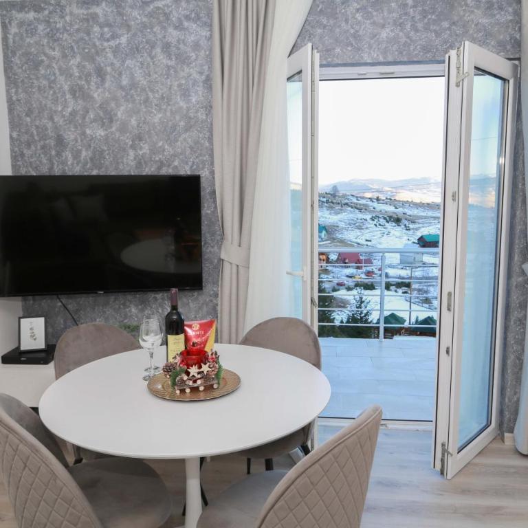 HILLSIDE Apartments - Apartment - 3