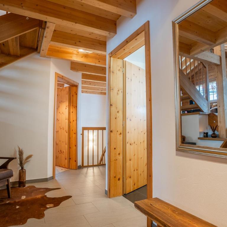 Chalet Marmo by HomeFlow - Superior Chalet - 15