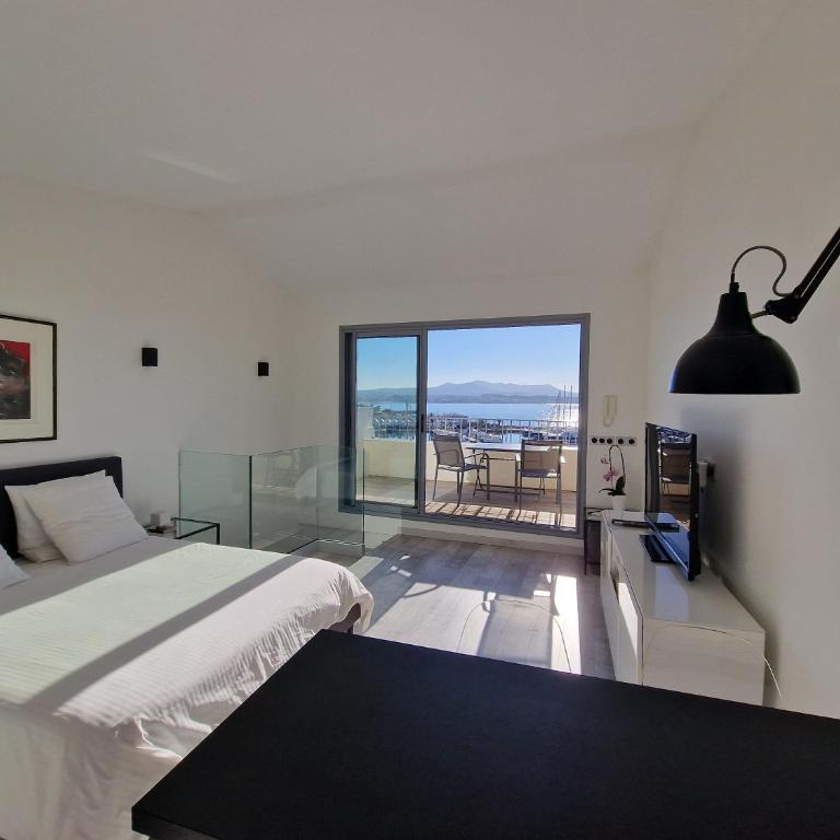 Sanaritz - Studio with Terrace and Sea View - 2